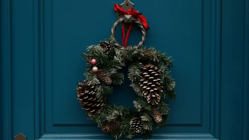 green and brown christmas wreath — Samsung Frame TV art