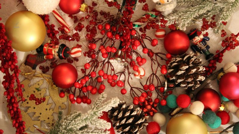 red and yellow baubles on green pine tree — Samsung Frame TV art